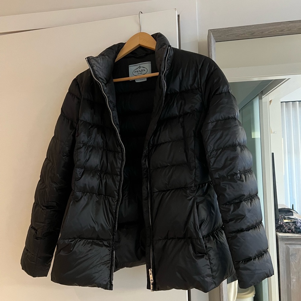 Prada down jacket. Comes w/ belt and removable hood. Worn a handful of times.